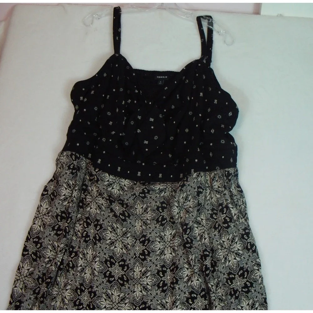 Torrid Women's Smocked Gauze Wide Leg Crop Jumpsuit Spaghetti Straps Size 4X BLK
